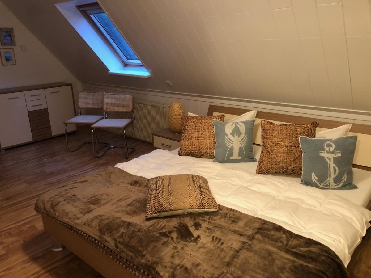 Pruchten Romantisches Ferienhaus Boddenblick Mit Sauna מראה חיצוני תמונה